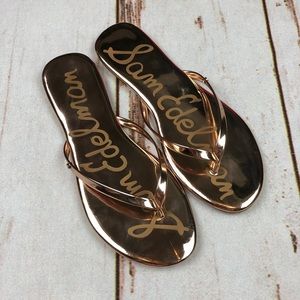 Sam Edelman Oliver flip flop in metallic